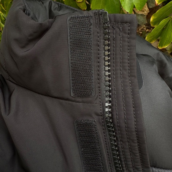 Everlane ReNew Short Parka Coat Jacket, Black, Large - Picture 3 of 16